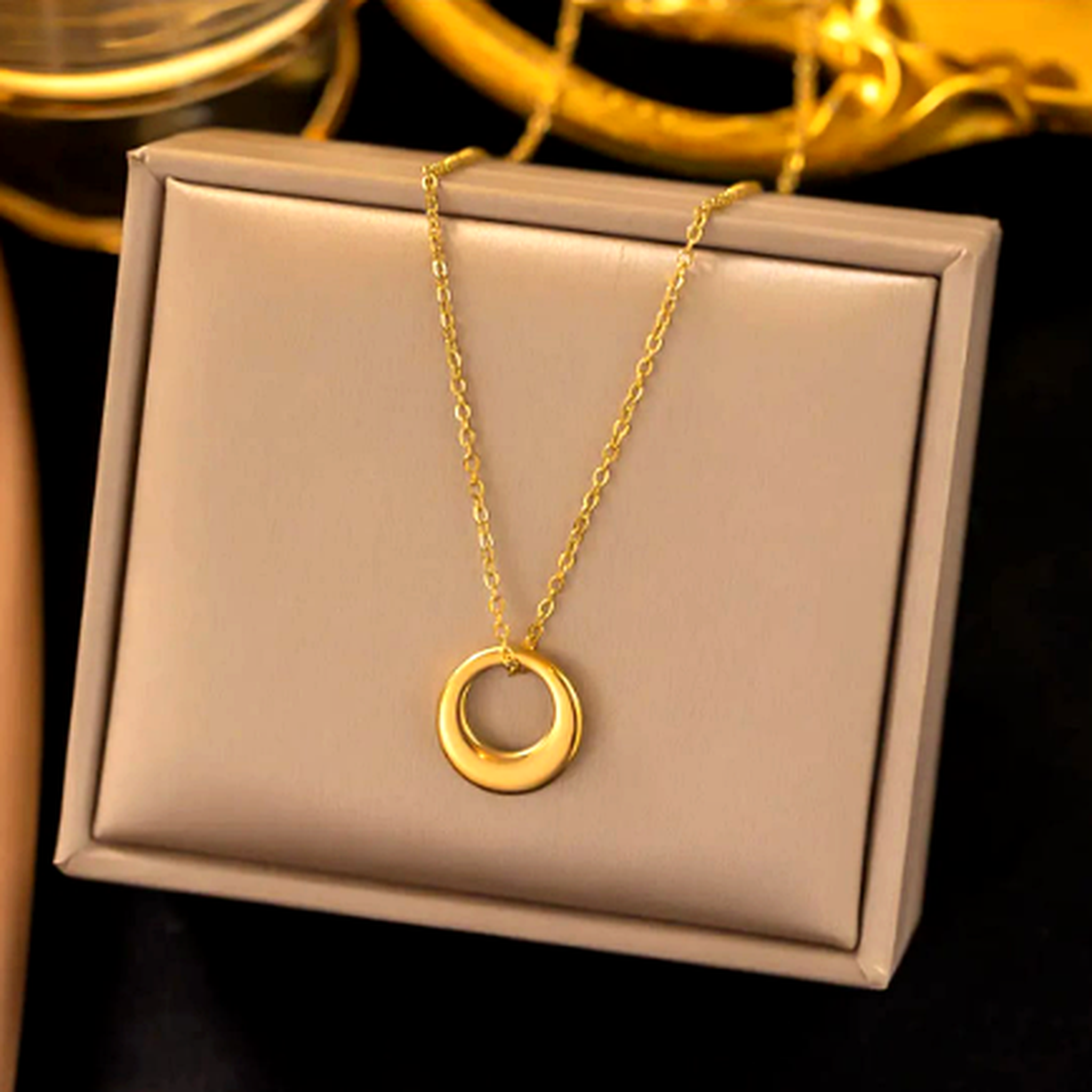 Circle pendant necklace for women minimal gold design
