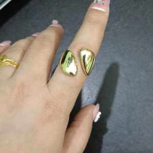 Teardrop design gold adjustable ring for women elegant modern jewellery