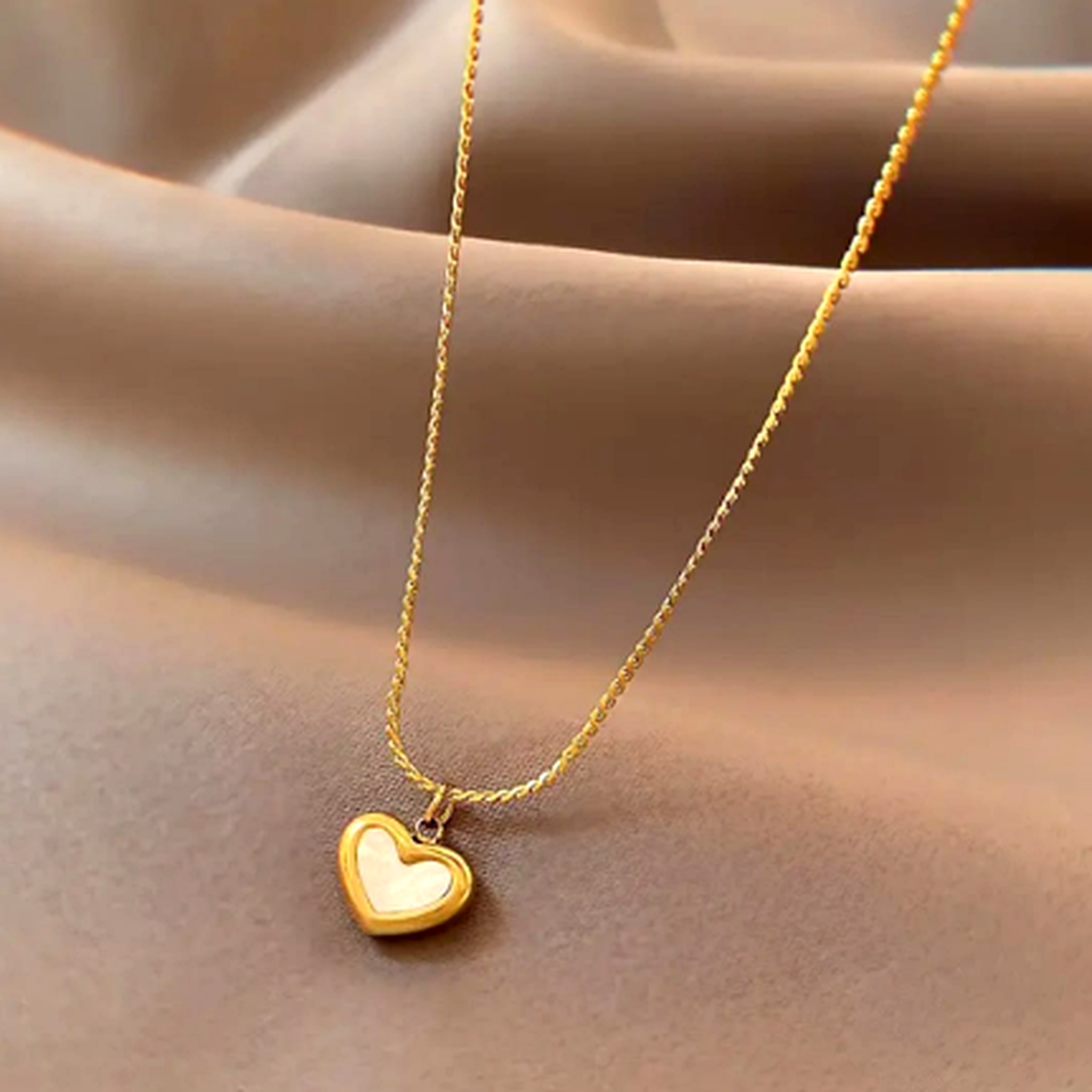 Heart pendant necklace for women gold chain