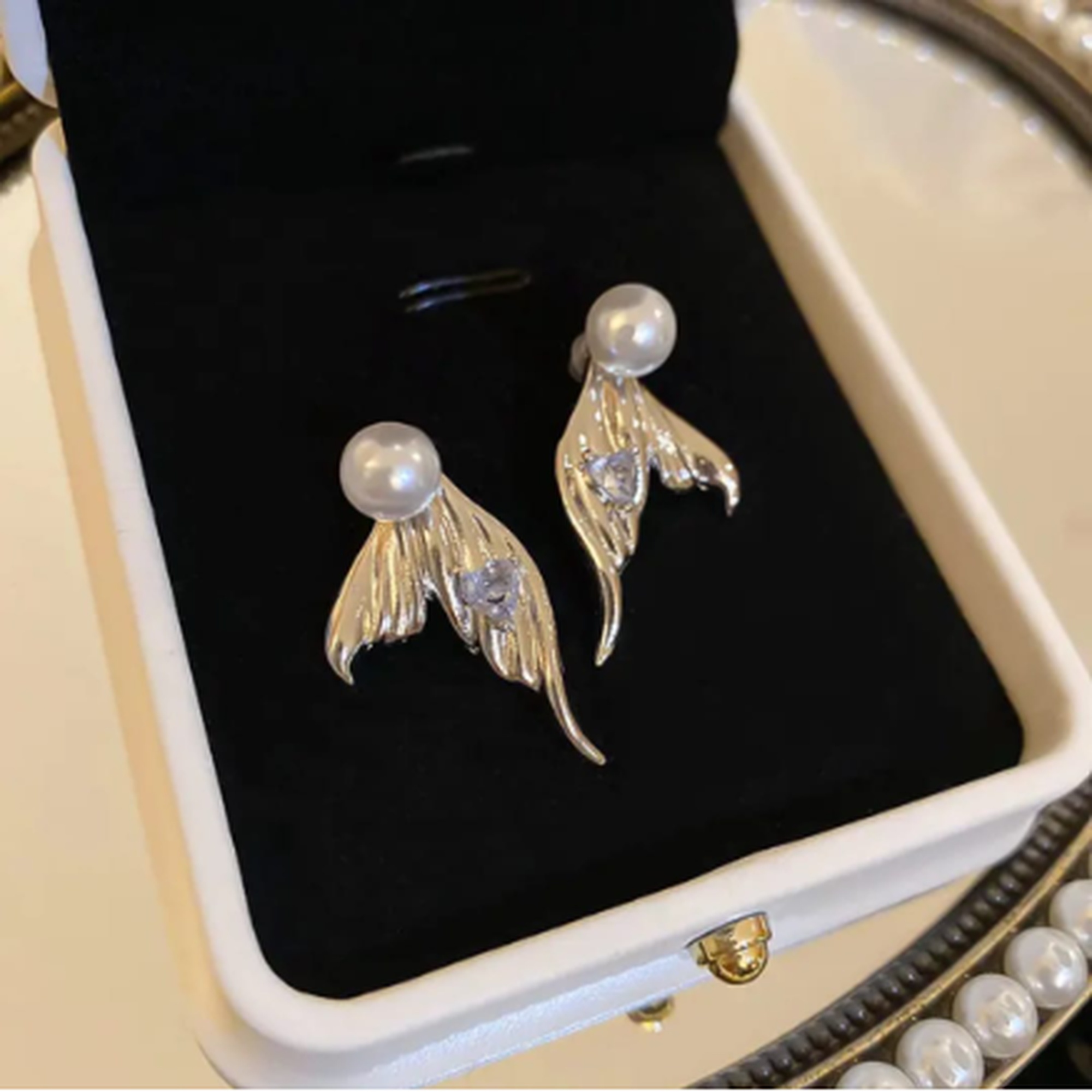 Pearl leaf earrings for women Korean gold fashion jewellery